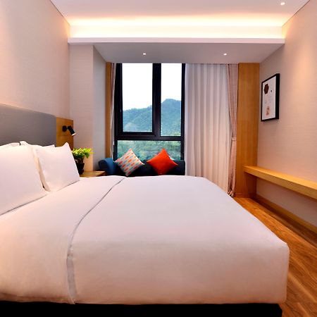 Holiday Inn Express Luanchuan By Ihg ภายนอก รูปภาพ