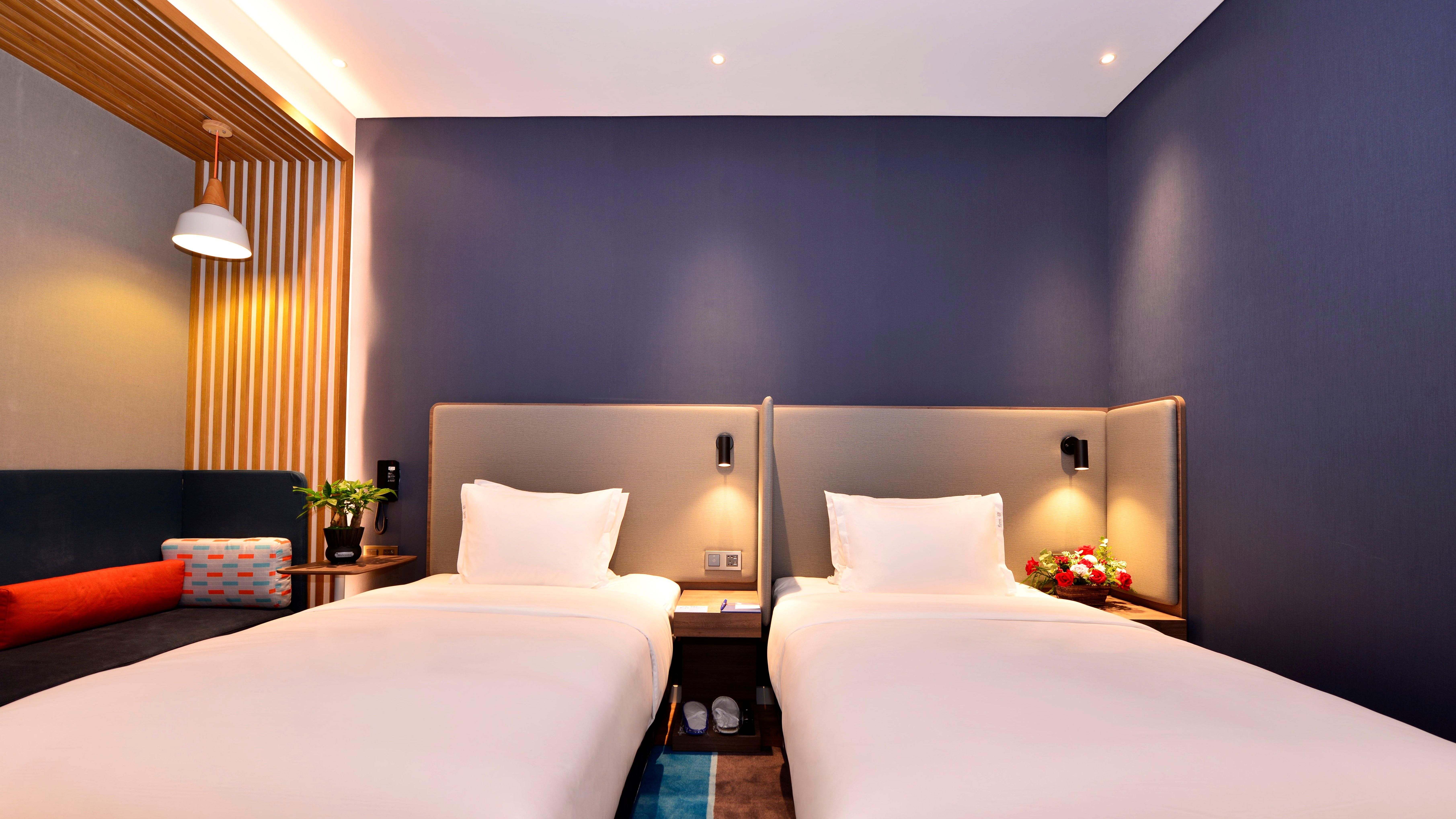 Holiday Inn Express Luanchuan By Ihg ภายนอก รูปภาพ