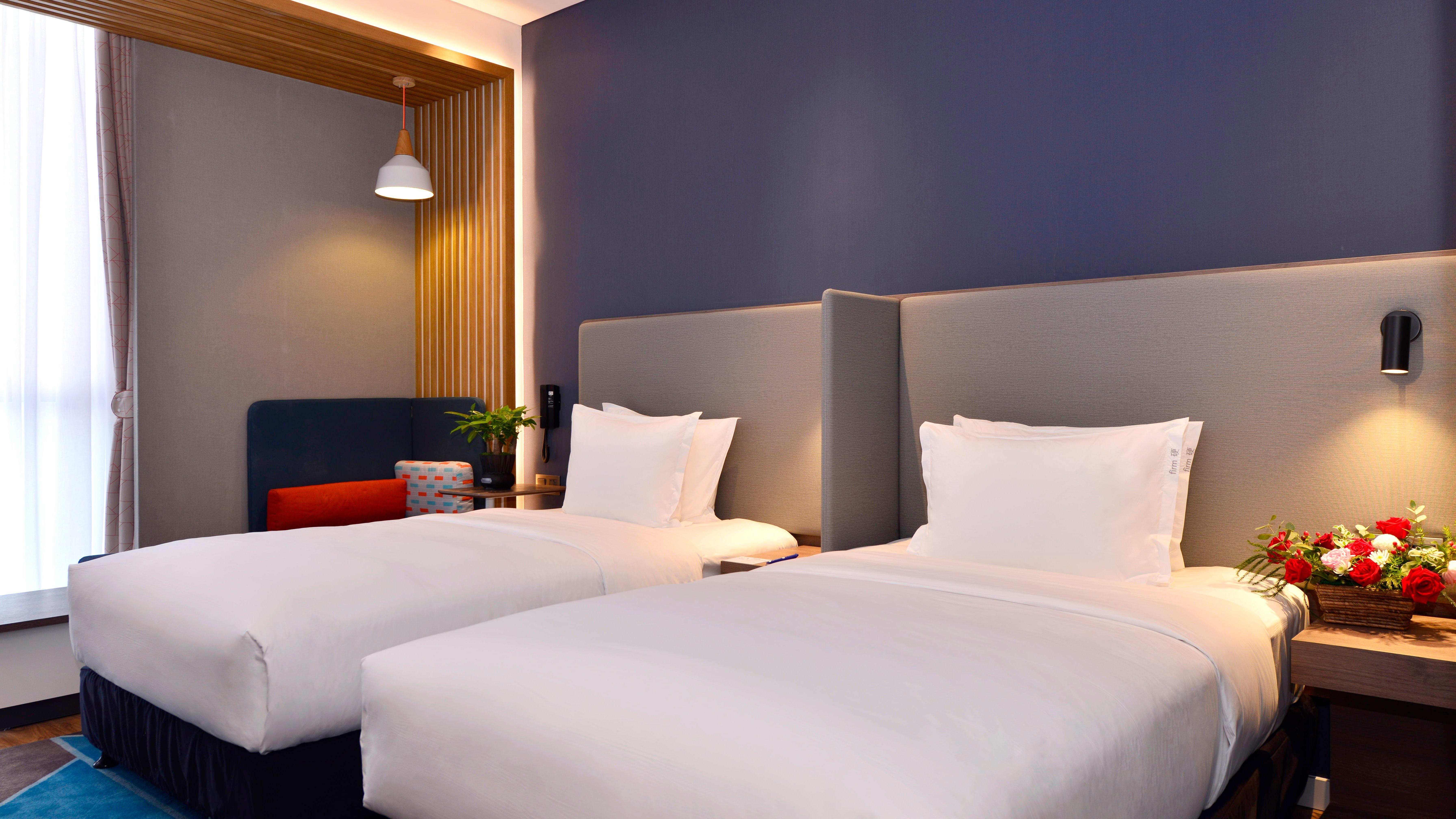 Holiday Inn Express Luanchuan By Ihg ภายนอก รูปภาพ