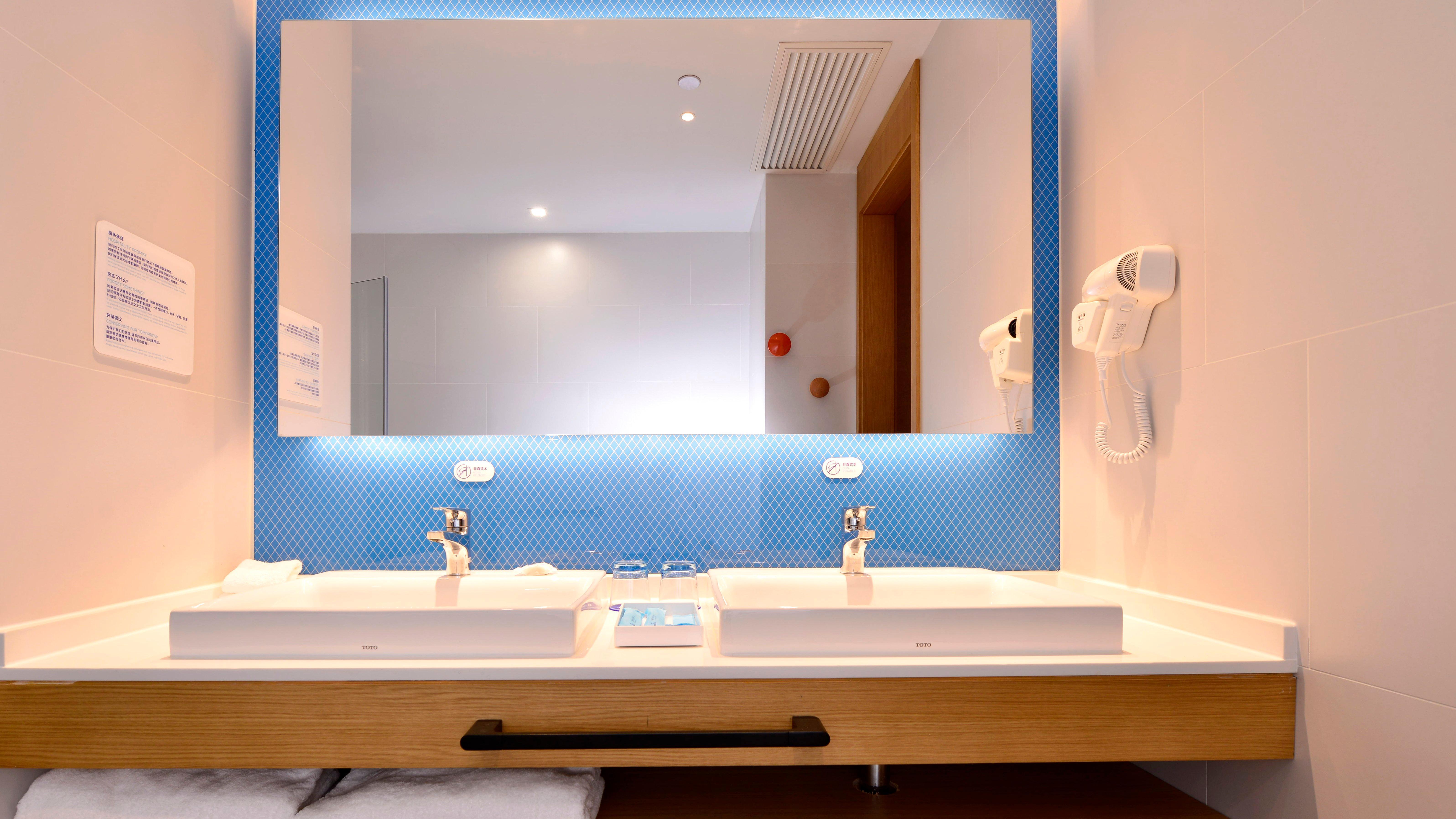 Holiday Inn Express Luanchuan By Ihg ภายนอก รูปภาพ