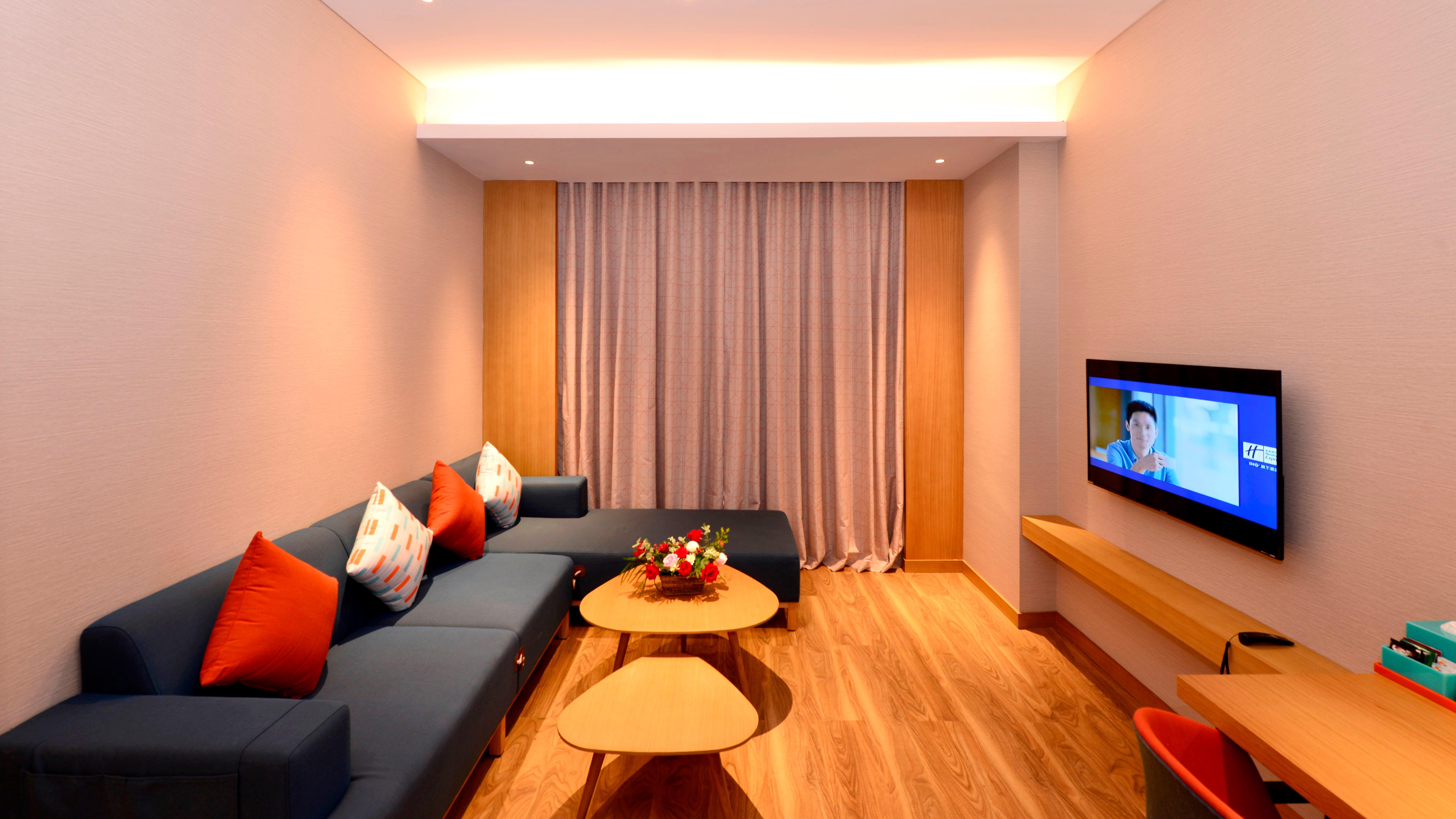 Holiday Inn Express Luanchuan By Ihg ภายนอก รูปภาพ