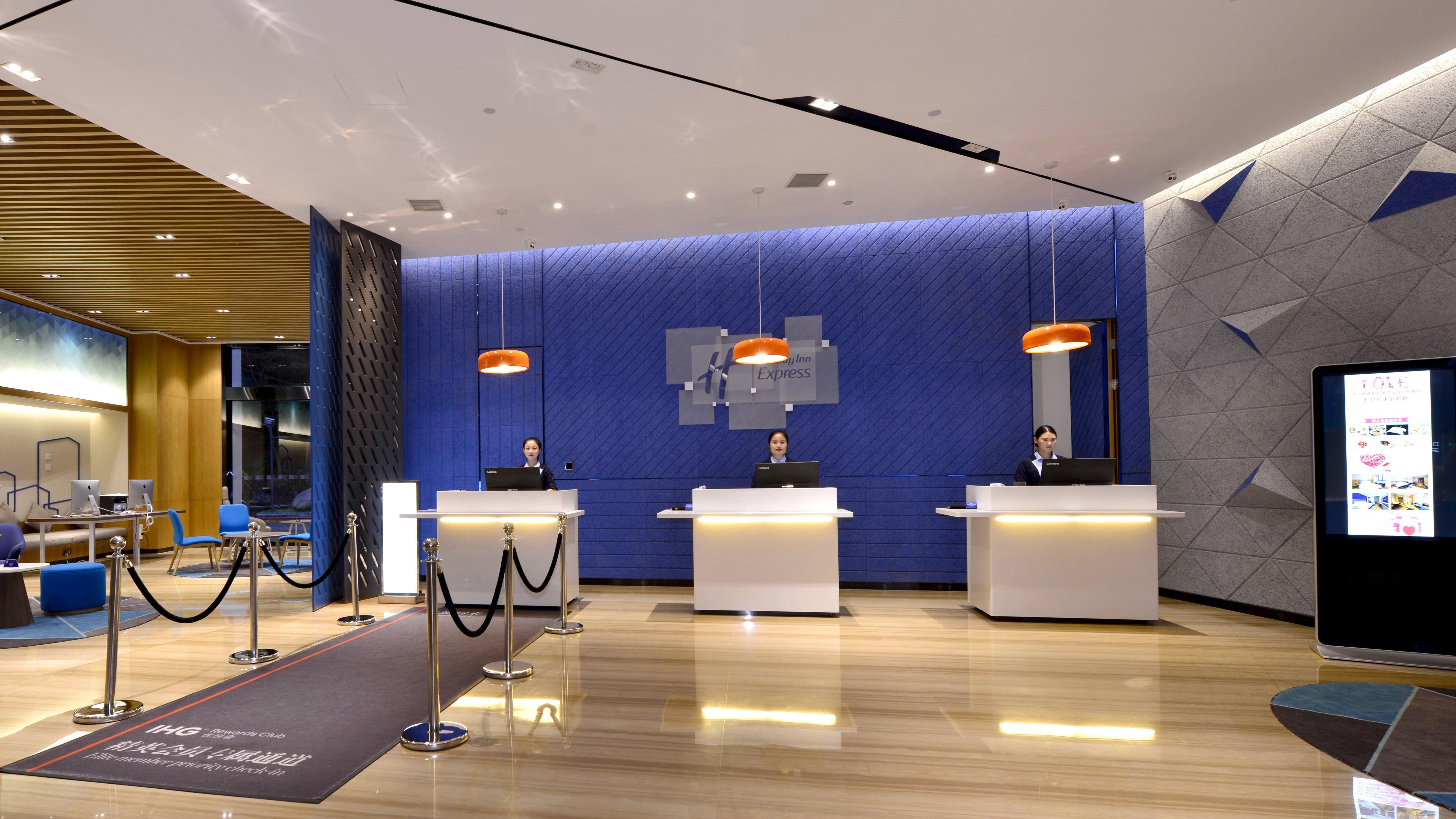 Holiday Inn Express Luanchuan By Ihg ภายนอก รูปภาพ