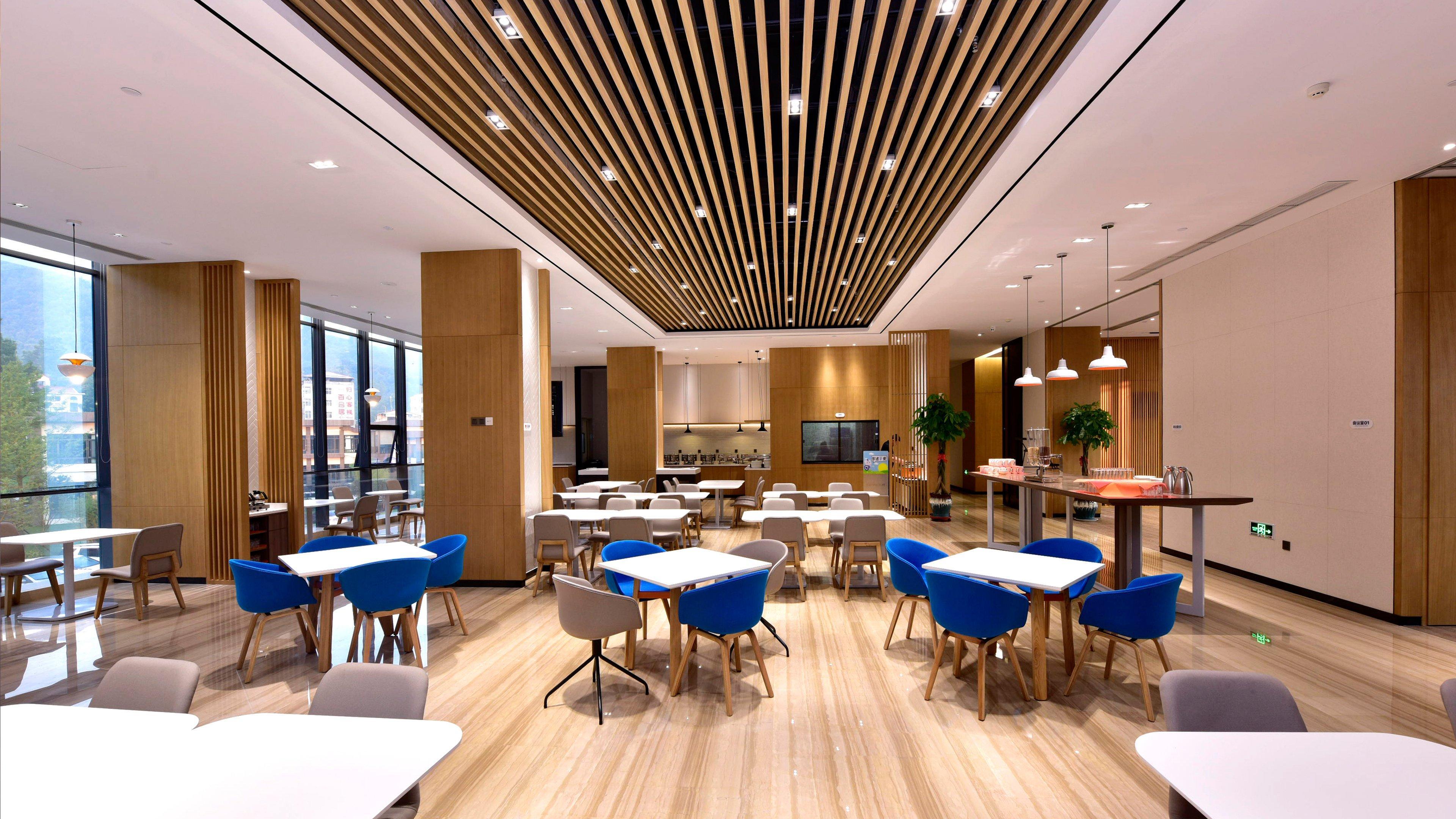 Holiday Inn Express Luanchuan By Ihg ภายนอก รูปภาพ