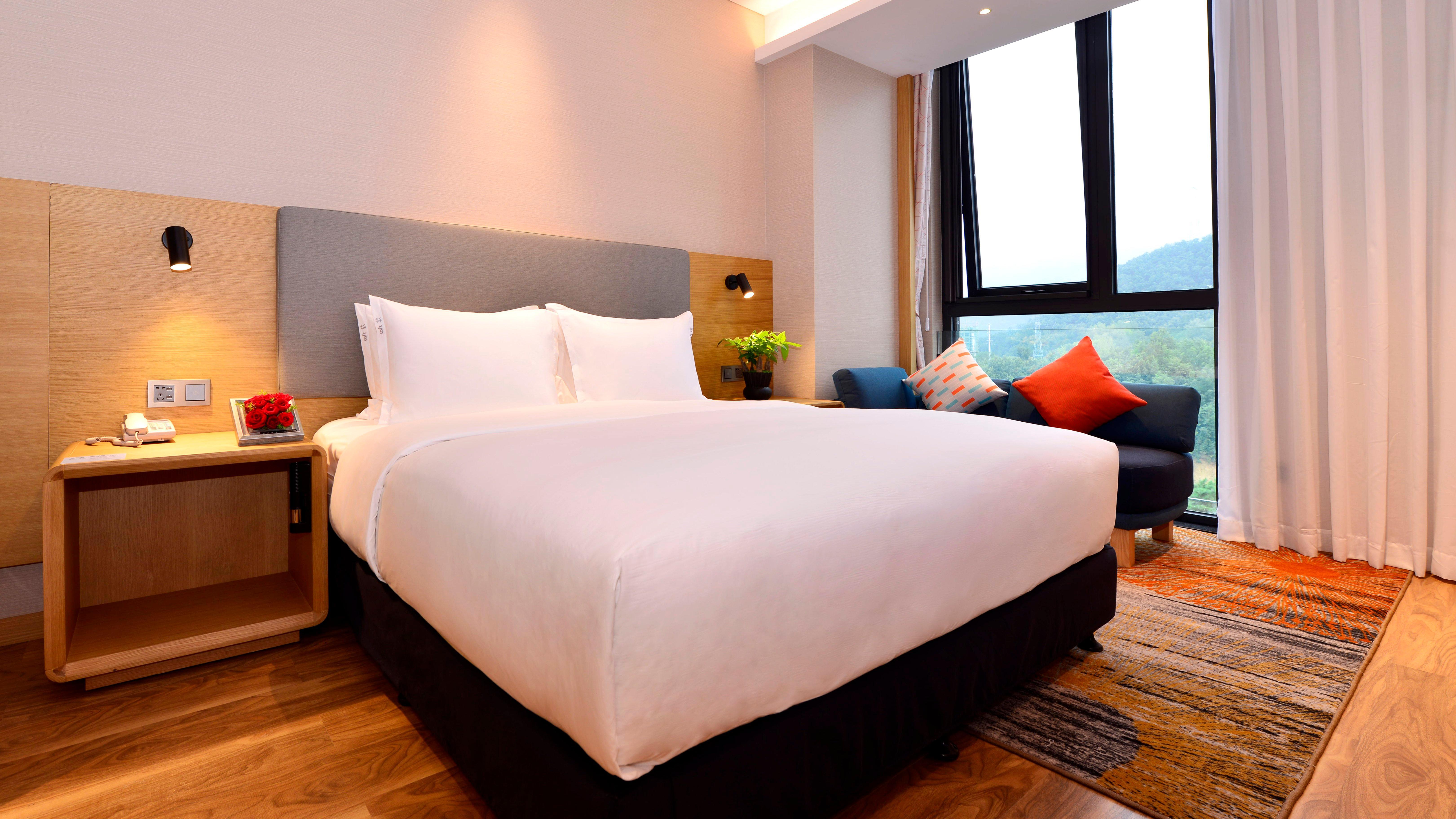 Holiday Inn Express Luanchuan By Ihg ภายนอก รูปภาพ